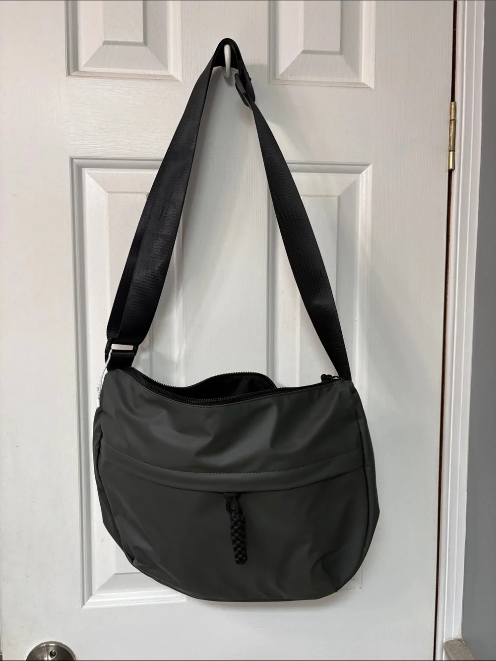 Everyday Black Messenger Shoulder Bag by